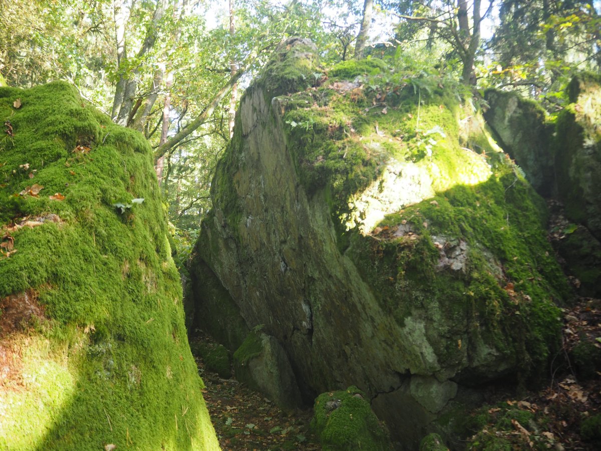My Manic to boulder: Jungfräulicher Felsen